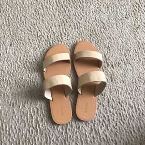 Dual strap sandal